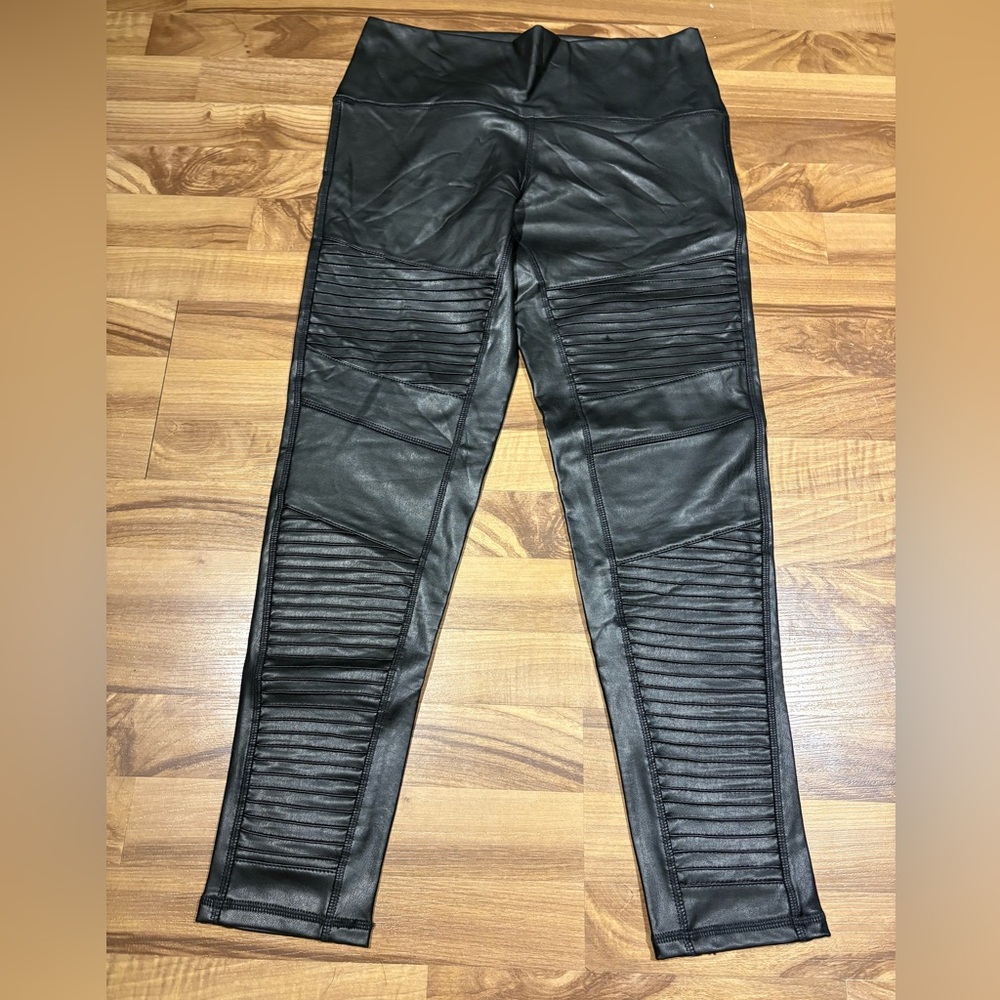 7 For All Mankind Black Faux Leather Moto Leggings Size Large